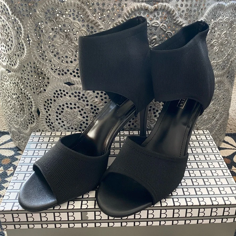 Elegant Black Women's Heels - Picture 3 of 14